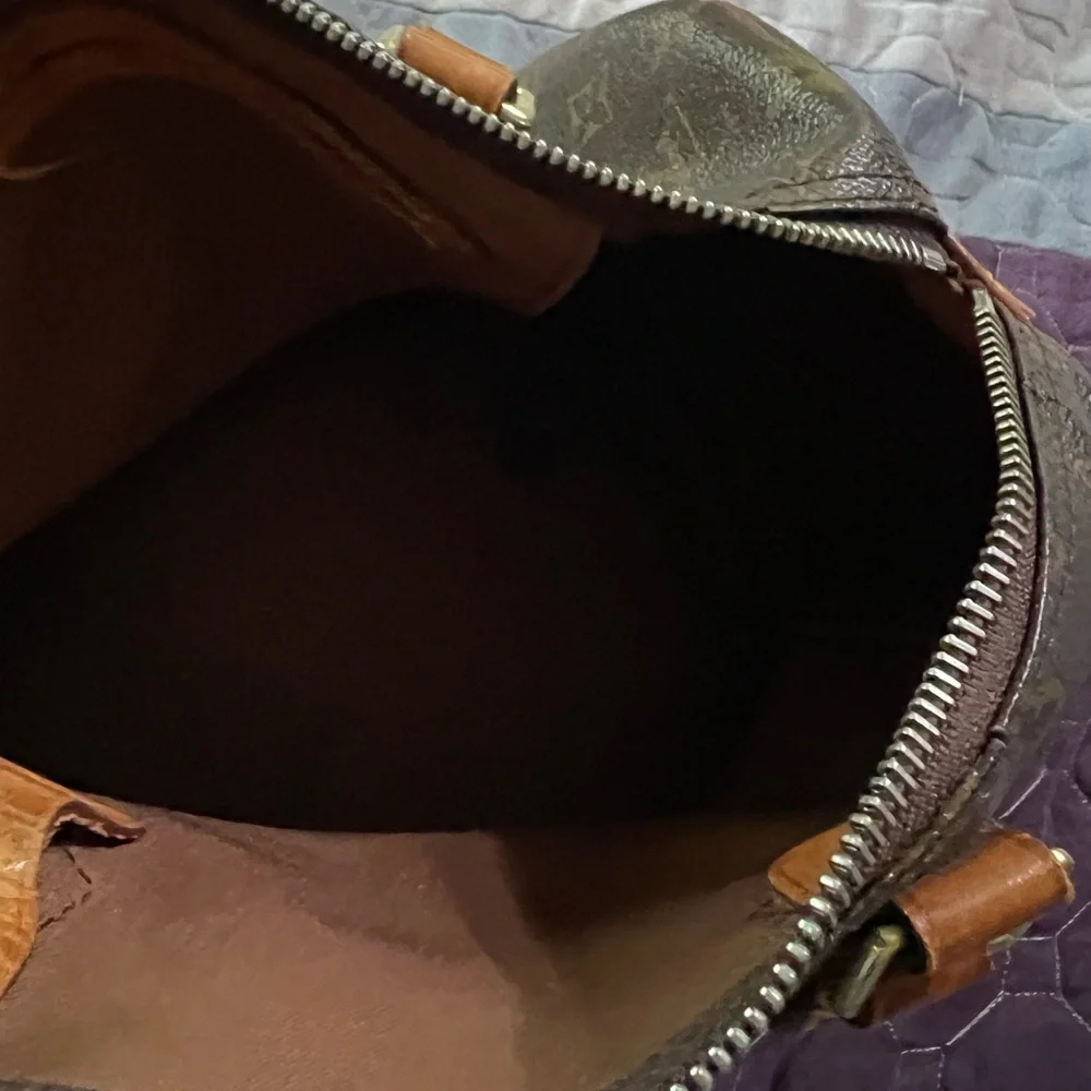Bag - Picture 3 of 8